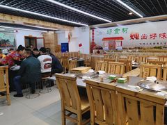 大堂-屯老二农家铁锅炖·行业领军者(梅江店)
