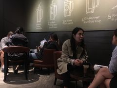 -星巴克臻选(南京金茂览秀城店)