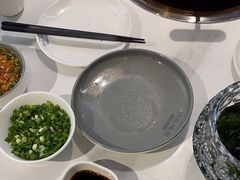-洪氏嗨捞·广东猪肚鸡·椰子鸡火锅(西咸万象城店)