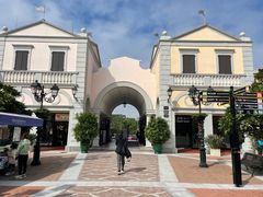 -佛罗伦萨小镇广佛名品奥特莱斯(疏港路店)