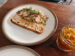 烤三文鱼沙拉-O'mills Sourdough Bakery&Bistro(永嘉路店)
