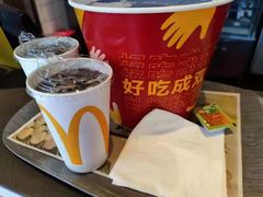-麦当劳(假日广场店)