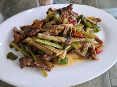 -南雄雄州土菜餐厅(粤北大厦店)