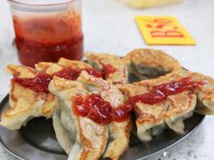 鲜肉韭菜煎饺-芬芳甜品(同福路店)