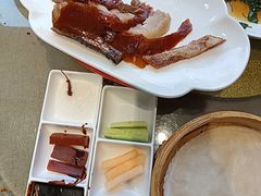 -新颐园本帮江浙菜·红烧猪手煨鲍鱼·红烧肉(顾村公园电台路店)