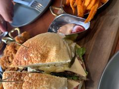 超厚芝士牛肉汉堡-魏斯理汉堡(西安沣东吾悦店)