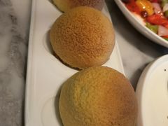 酥皮山楂叉烧包-蝴蝶里·粤菜·点心(龙湖天街&滨江店)