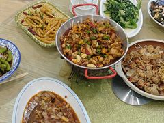 -江城燕子大排档(江汉路步行街店)