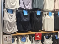 -优衣库(上海正大广场店)