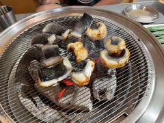 -围炉肉舍•炭烤活鳗•丹东海鲜烤肉(步行街店)