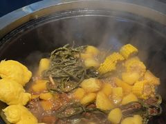 -高家小院铁锅炖大鹅(哈西高铁站店)