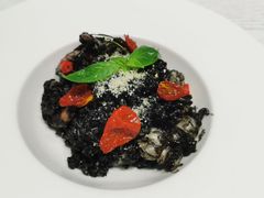 墨鱼汁海鲜炖饭-娜娜家·Nana's restaurant(国金汇店)