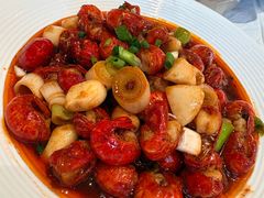 -肥肥虾庄·金牌油焖大虾(汉口城市广场店)