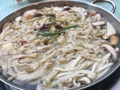 菌汤锅-芭夯兔·无骨兔汤锅(宜宾南溪店)