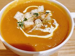 南瓜汤-HELLO 27 意面·沙拉·帕尼尼