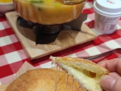 蒙古奶酪饼-西贝(上海中心店)