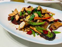 干土豆片炒腊肉-飞鹿餐饮·陕南菜(北关店)