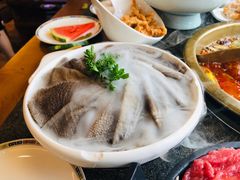 -小天鹅火锅·一线江景洪鼎旗舰店(洪崖洞店)