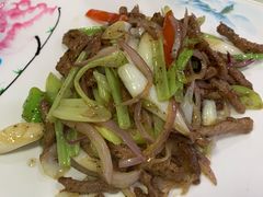 双葱炒牛柳-马尔龙新疆饭店·清真(长青路店)