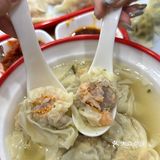 咬一口是什么感觉⁉️ 现包现吃鲜虾蟹籽水饺