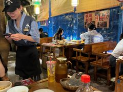 -城墙拐拐火锅(三峡广场黑金冠店)