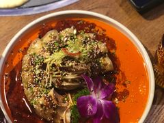 蒜泥白肉配面-三人行骨头王火锅(长寿店)