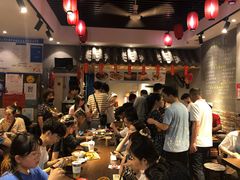 大堂-爆炸头阿姨小四川正宗川味小吃(无任何分店)