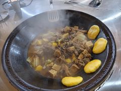 -粘豆包柴火铁锅炖