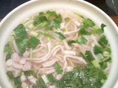 -遵义虾子张六羊肉粉(地王店)