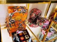 -VENCHI 闻绮(上海佛罗伦萨小镇店)