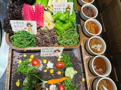 东北蘸酱菜-蘸小院铁锅炖·蘸酱菜·东北菜(怀远门店)