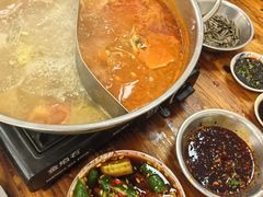 -苗侗地道红酸.酸汤鱼·酸汤牛肉