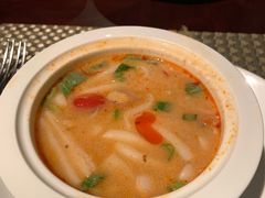 酸辣虾汤（冬荫功汤）-食肆&Fourteen(武林夜市店)