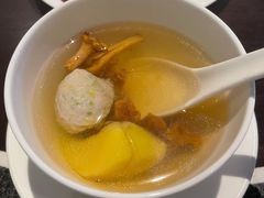 云南菌菇肉丸汤-杭州西子湖四季酒店·金沙厅