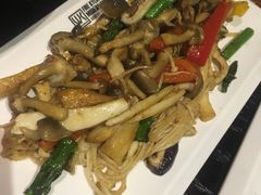 -HIHE Bistro·Oyster Bar(华熙live店)