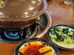 -岳记兴隆·青城腊排铜火锅(融创店)