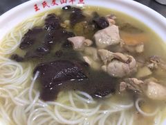 -文山荷鲜居(翠湖店)