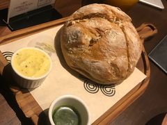 餐前包-恰餐厅及酒吧 CHAR Bar & Grill (北京丽都皇冠假日店)