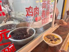 -文山荷鲜居(翠湖店)