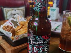 -Famous肥猫墨西哥音乐餐吧(五棵松华熙LIVE店)