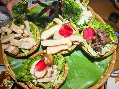 -菌彩云南野生菌火锅(万达广场店)