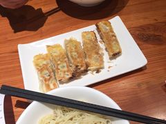 -诚铭记·虾仁汤包·成都小吃(融创店)