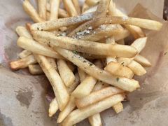 -玛格萝妮比萨屋(四平店)