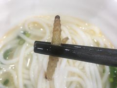 -桥香园云南过桥米线(金马碧鸡店)
