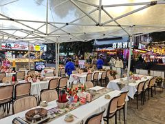 -刘姐啤酒鱼民族演艺餐厅(西街总店)