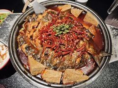 -辣尚瘾·烤鱼·新川菜(牡丹园直营店)