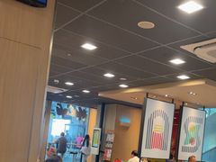 -麦当劳(轻轨曹杨路店)