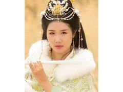 -九月鹰飞汉服摄影工作室