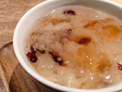 银耳桃胶蔓越莓-彬媽糖水(侨鑫国际店)