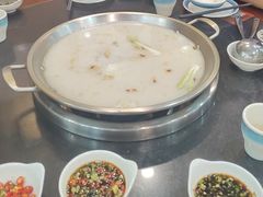 -老来福·非遗酸汤兔(凯旋路店)
